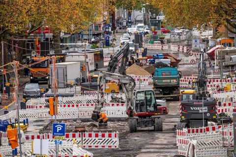 Large-scale construction site on Alleestrasse in downtown Bochum, road construction, construction