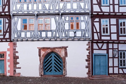 Town castle, winery, inner courtyard with main building, half-timbered façade, representative