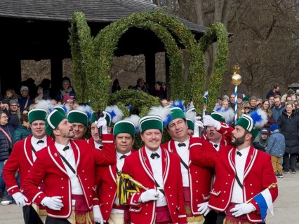 Schaeffler dance in 2026 in the English Garden, behind the Chinese Tower. The event takes place