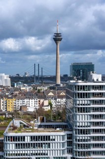 Skyline of buildings in downtown Düsseldorf, Rheinturm, Rheinbrücken View from south to north,