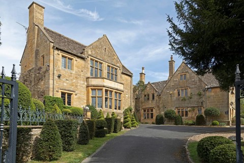 Honey-coloured house, High Street, Broadway, Worcestershire, The Cotswolds, England, United Kingdom
