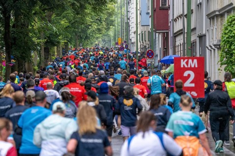 The Essen company run, traditional run, 5 KM running course through the Rüttenscheid district, with