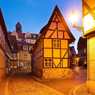 Half-timbered houses in Finkenherd with Schlossberg, alley in the old town centre of the World