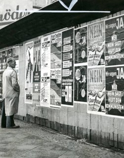 Election, Saarland, post-war period, Saar Statute, popular vote, 1957, A man looking at a wall full