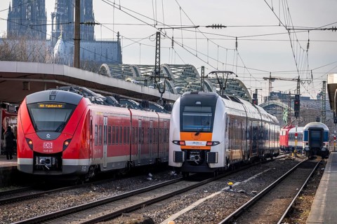 Regional trains at Cologne-Messe/Deutz station, 2nd largest station in Cologne, transfer station