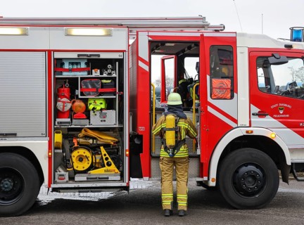 Duisburg, North Rhine-Westphalia, Germany, firefighting exercise, people are rescued from a burning