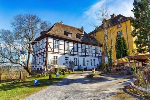 Tonenburg, hotel, restaurant, defense defence tower, motorcyclist meeting point, Albaxen, Höxter,