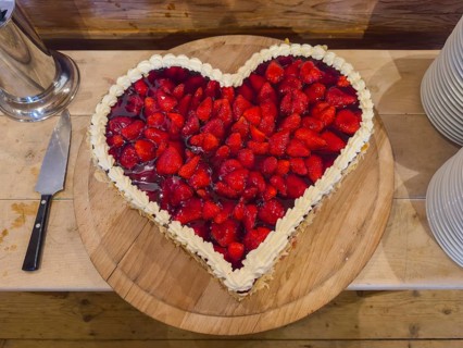 Heart-shaped strawberry cake