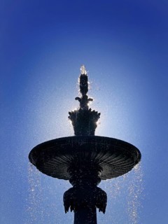 Fonte dos Leões by artist Emmanuel Fremiet, lion fountain in backlight, historic landmark, detail,