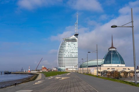 Skyline of Bremerhaven, Atlantic Sail City Hotel skyscraper, Klimahaus, harbour worlds, Weser dyke,