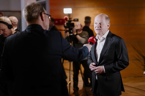 Olaf Scholz (SPD), Federal Chancellor, recorded during his speech at the state representatives'