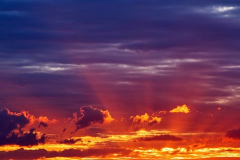 Dramatic cloud sky, sunbeams, colorful sunset, full-format, Djupvik, west coast, island of Gotland,