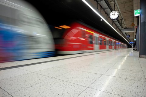 Underground incoming S-Bahn, train, class 420 in traffic red and generation 2026, platform, stop,