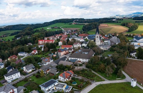 Drone image, view of village with church, Aschach an der Steyr, Traunviertel, Upper Austria,