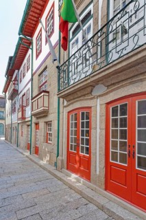 Old town street, Praca de Santiago, Guimaraes, Minho Region, Portugal