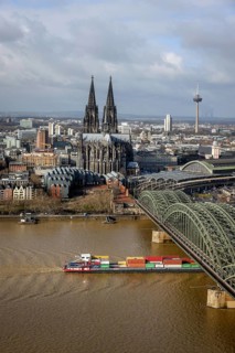 Cologne, North Rhine-Westphalia, Germany, City view with Cologne Cathedral, the Hohenzollern Bridge