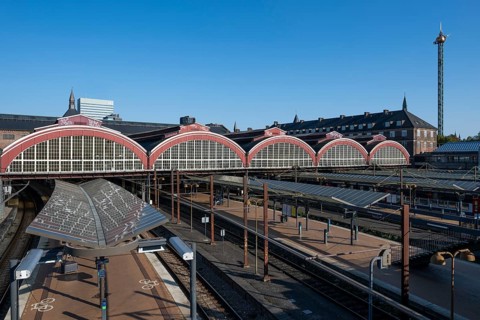 Tracks, Copenhagen Central Station, Københavns Hovedbanegård, designed by architect Heinrich Wenck,
