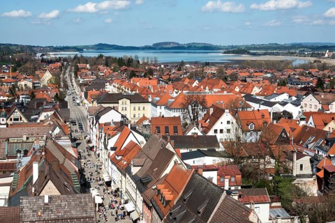 View from the Hohes Schloss of the old town of Füssen, right Lech, behind Forggensee, Ostallgäu,