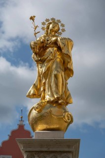 Marian column on the market square, Wemding, Swabia, Bavaria, Germany