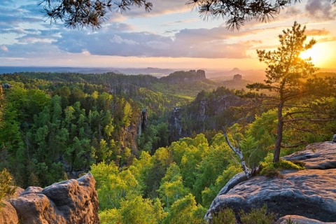 View from the Carola Rock over the Elbe Sandstone Mountains with Schrammsteine, Falkenstein,