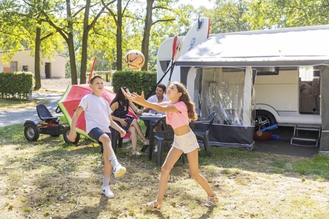 Bad Sonnenland - holiday park with camping site Family holiday in a rented mobile home, Moritzburg,