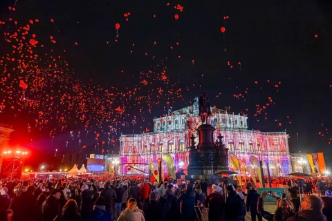 The SemperOperaball 2025 celebrated its 100th anniversary on Friday. Germany's most beautiful