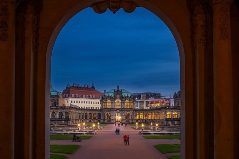 Freshly renovated and modernized — this is how Dresden's Zwingerhof presents itself. After a