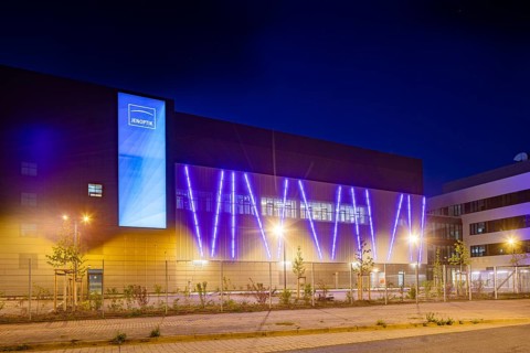 The Dresden factory is Jenoptik's most modern production facility. The optical systems manufactured