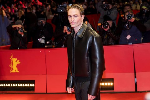 Robert Pattinson on the red carpet at the Special Gala of the film Mickey 17 at the 75th Berlinale