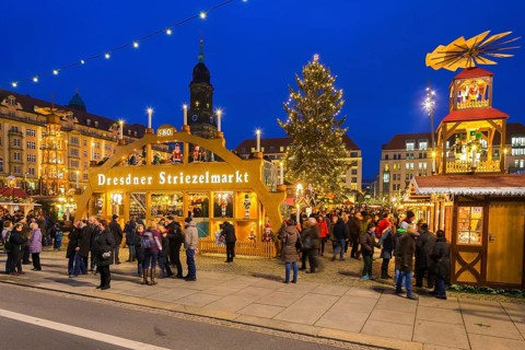 580th Striezelmarkt in Dresden Striezelmarkt, which has been held since 1434, is the oldest