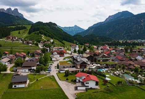 Drone image, view of the village, Grän, Tannheimer Tal, Reutte district, Tyrol, Austria