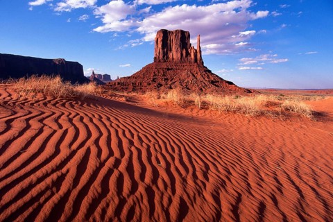 Geography, travel, The Mittens, rocky landscape, Monument Valley NP, Arizona, Indian country, USA.