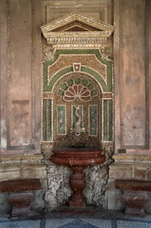 Fish from mussels as a water dispenser, fountain, mussel fountain in the Diana Temple, Hofgarten,