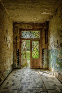Dilapidated entrance to the former pulmonary sanatorium and lost place Heilstätte Grabowsee,