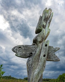 Sculpture at the house in the moor in Goldenstedter Moor, Goldenstedt, Lower Saxony, Germany
