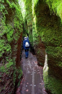 Hiking in the Dragon Gorge, gorge, hiking trail, hiking destination, fascinating, erosion,