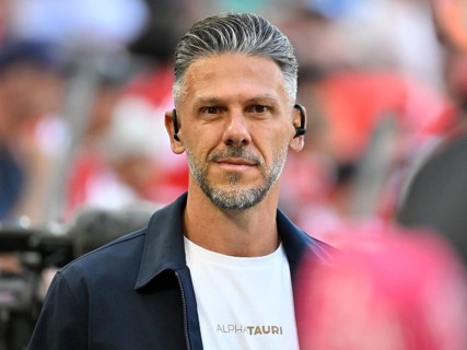 Coach Coach Martin Demichelis Portrait RasenBallSport RB Leipzig RBL Football, Telekom Cup, Allianz