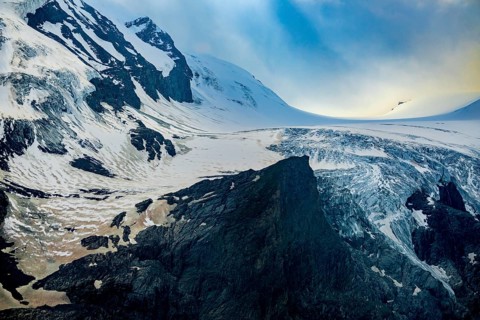 View of Grossglockner, highest mountain in Austria, Alps, Heiligenblut am Grossglockner, Carinthia,