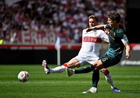 Duel, action Jens Stage SV Werder Bremen SVW (06) against Maximilian Mittelstädt VfB Stuttgart (07)