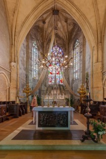 Interior of the collegiate church, Elise Collegiale in Saint Émilion, France