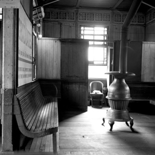 New York, USA, Manhattan, Elevated RR, 3rd Avenue, waiting room, built in 1878, dismantled in 1955,