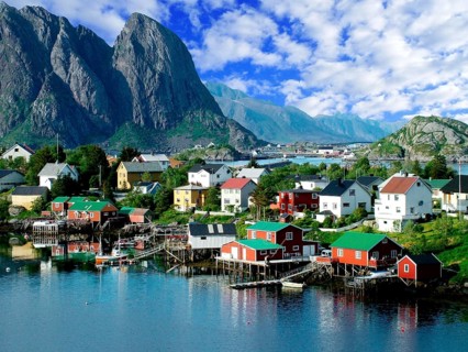 Geography, travel, Norway, Lofoten, town of Reine, view of mountain scenery with port of Reine