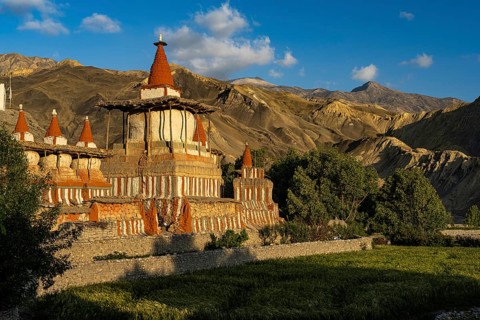 Buddhist stupas, including choirs, tangge, mustang, upper mustang, former kingdom, Himalayas, Nepal