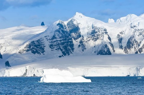 Iceberg in the Gerlache Strait, Antarctica, Antarctic, South America