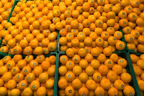 Mandarins (Citrus reticulata) at a fruit stall, Enschede, Netherlands