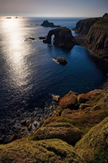 Enys Dodnan Arch, rock gate, coastline, cliffs, coast, rock formation, sea, headland Land's End,