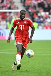 Dayot Upamecano FC Bayern Munich FCB (02) Action on the ball Football Bundesliga, Allianz Arena,
