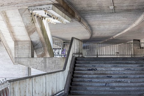 Kurt Schumacher Bridge Mannheim. Concrete bridge across the Rhine for road traffic and the tram