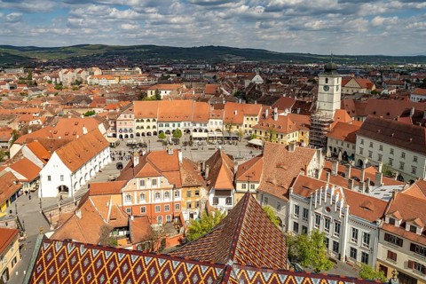The Little Ring or Pia?a Mica square in the old town with Casa Artelor and Council Tower seen from