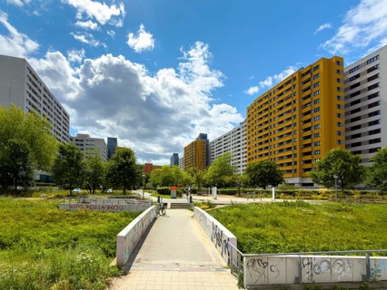 Playgrounds and skyscrapers in the Märkisches Viertel social housing development in the north of